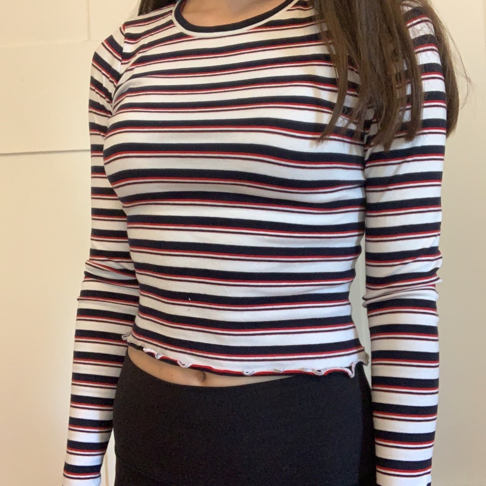 Striped long sleeve crop top